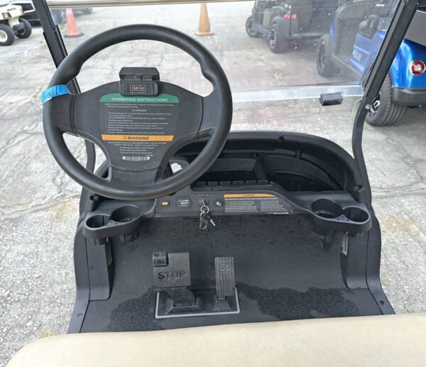 2015 Club Car Precedent - 4 Passenger - Electric - Image 2