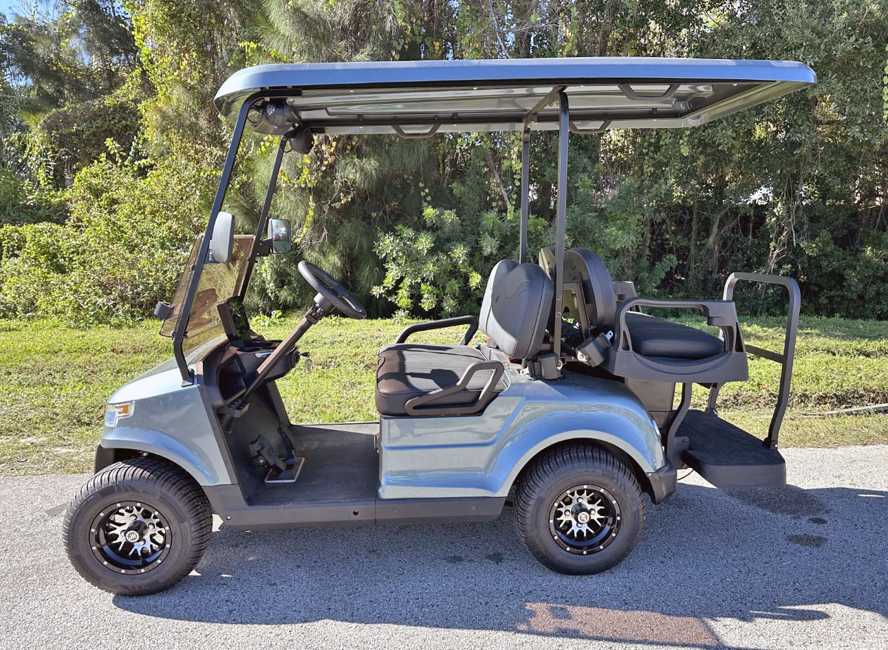 2024 StarEV Capella 2+2 - Lithium - Forest Blue Mist - Image 3